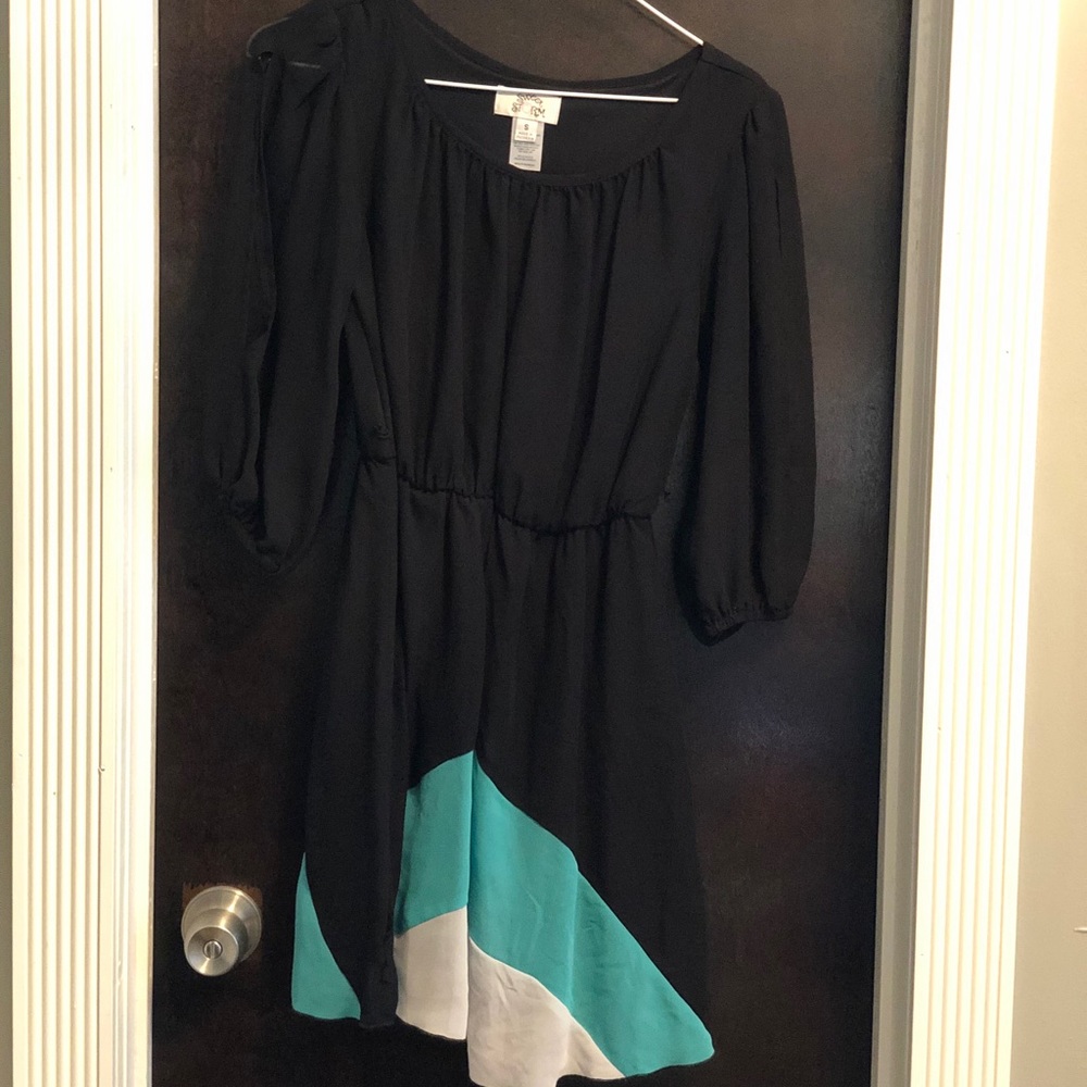 Black and teal dress with 3/4 sleeves